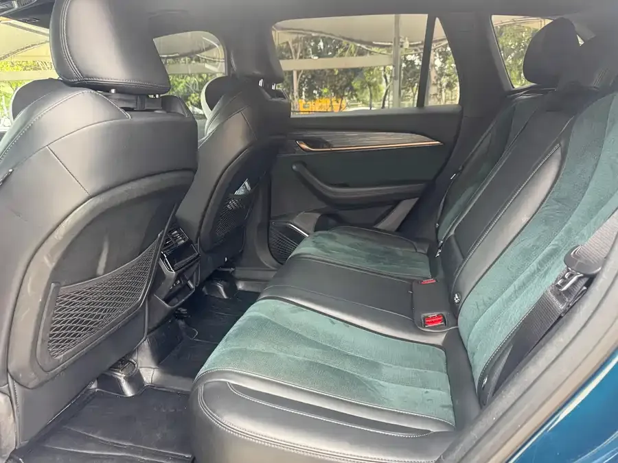 Geely Monjaro Xingyue L 2021 2.0TD DCT EVO 2WD Smart Edition 2022 — миниатюра 4