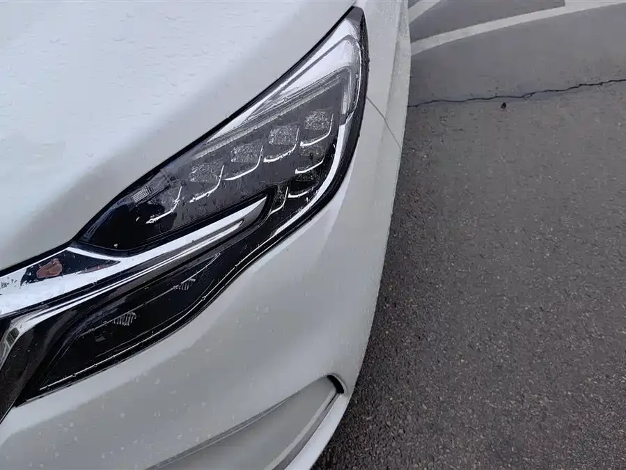 Buick GL8 2022 ES Lu Zun 653T Comfort Edition 2022 — миниатюра 5