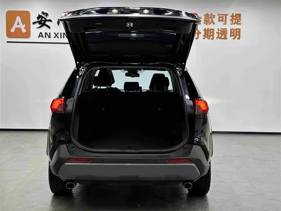 Toyota RAV4 RAV4 Rongfang 2022 2.0L CVT 2WD Fashion PLUS Edition 2022 — миниатюра 2