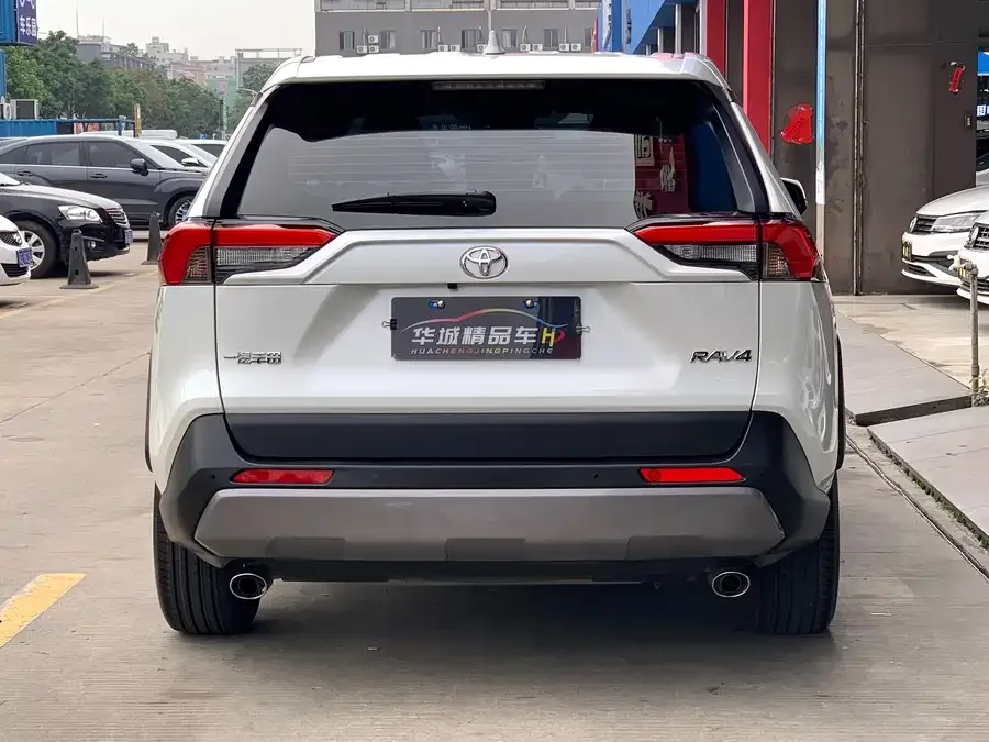 Toyota RAV4 RAV4 Rongfang 2022 2.0L CVT 2WD Fashion PLUS Edition 2022 — миниатюра 5