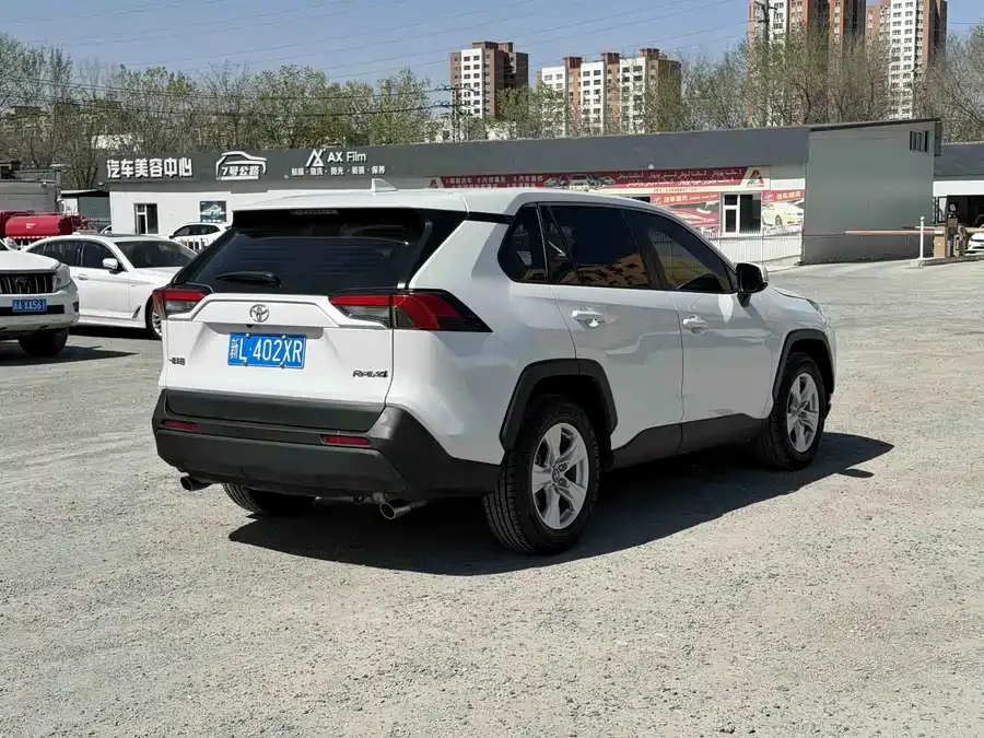 Toyota RAV4 RAV4 Rongfang 2023 2.0L CVT 2WD Urban Edition 2023 — миниатюра 3