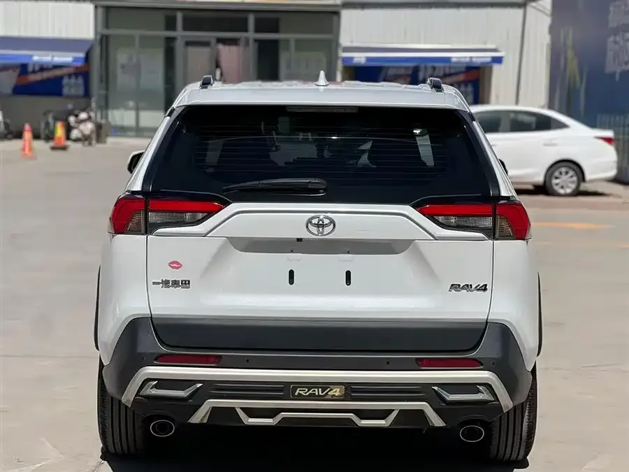 Toyota RAV4 RAV4 Rongfang 2022 2.0L CVT 2WD Fashion PLUS Edition 2022 — миниатюра 5