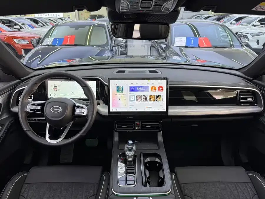 GAC Trumpchi GS8 Trumpchi GS8 2025 Pilot Series 2.0TGDI 2WD Luxury Edition 5 Seaters 2025 — миниатюра 2