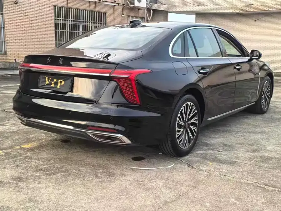 Hongqi H5 Hongqi H5 2023 2.0T Automatic Intelligent Connected Flag Edition 2023 — миниатюра 3