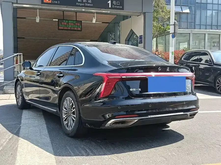 Hongqi H5 Hongqi H5 2023 1.5T DCT Zhilian Qiyue Edition 2022 — миниатюра 4