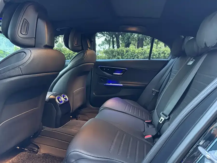 Mercedes-Benz Class C Mercedes-Benz C-Class 2023 Model II C 260 L Sports Edition 2023 — миниатюра 5
