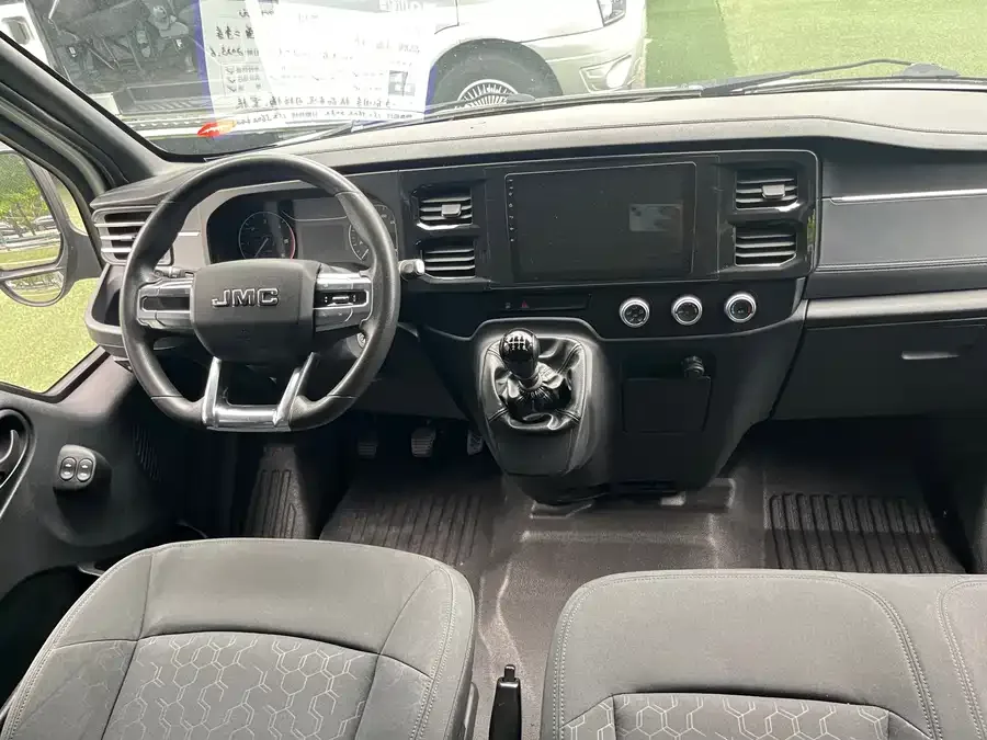 Jiangling Fushun Jiangling Fushun 2022 2.0T manual multi-purpose passenger car short-axle mid-high roof 6-seater 2023 — миниатюра 4