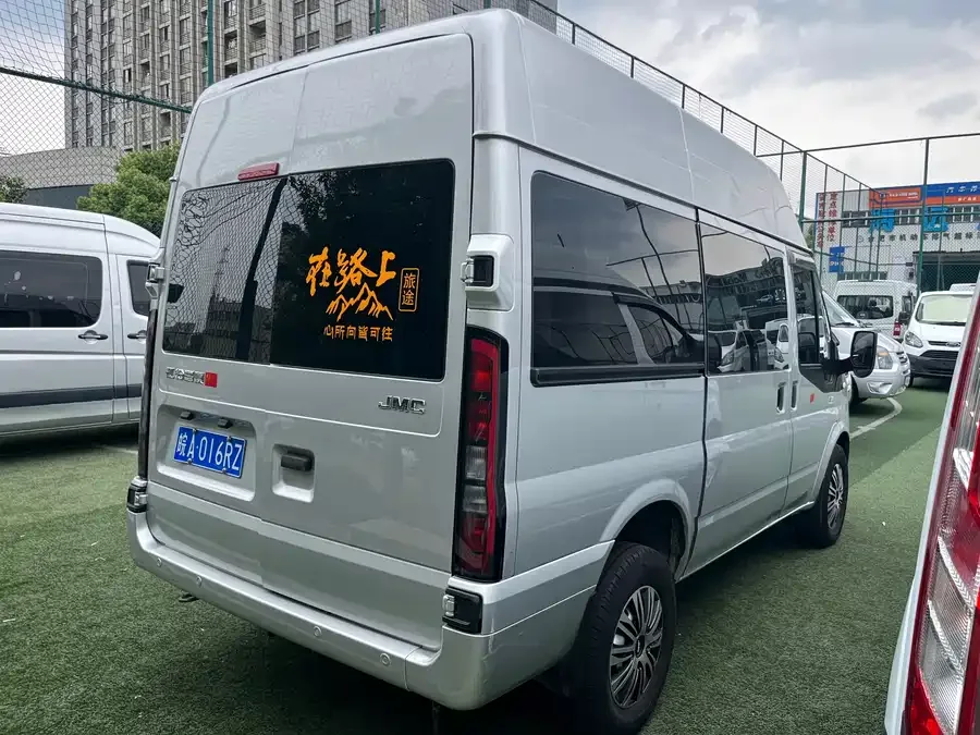 Jiangling Fushun Jiangling Fushun 2022 2.0T manual multi-purpose passenger car short-axle mid-high roof 6-seater 2023 — миниатюра 5