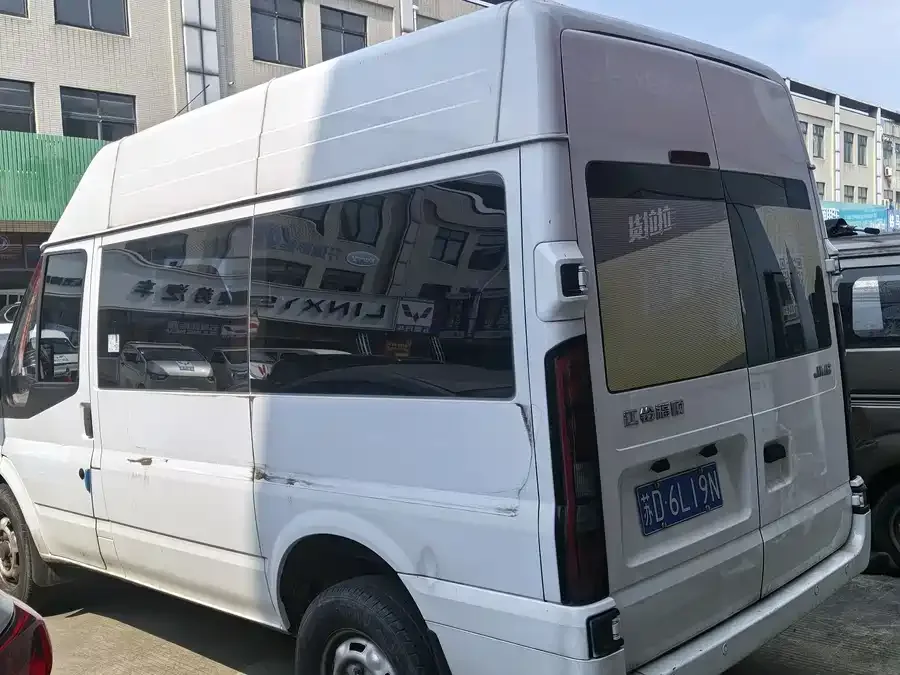 Jiangling Fushun Jiangling Fushun 2023 2.0T manual short-axle mid-roof commercial multi-purpose passenger car with 5 seats 2023 — миниатюра 3