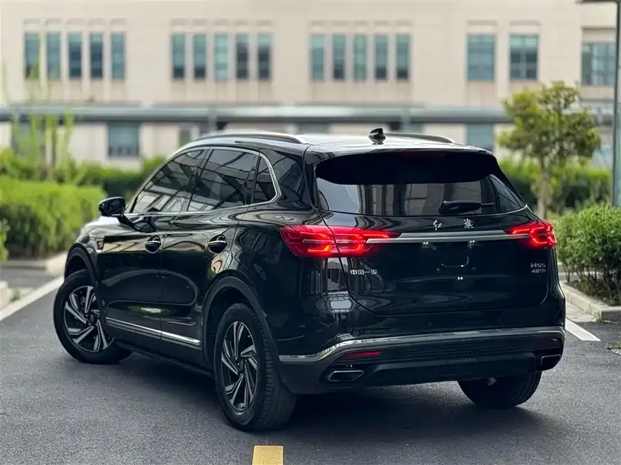Hongqi HS5 Hongqi HS5 2022 2.0T Zhilian Flagship Edition 2022 — миниатюра 3