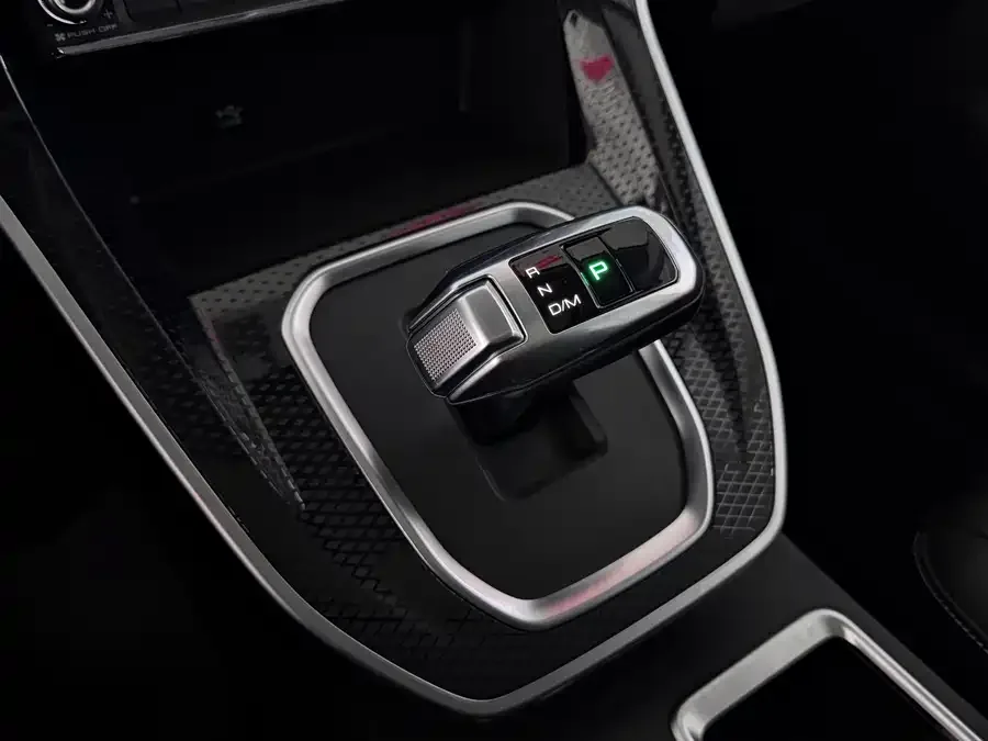 Haval M6 Haval M6 2023 PLUS 1.5T DCT Luxury Smart Connected Edition 2023 — миниатюра 4