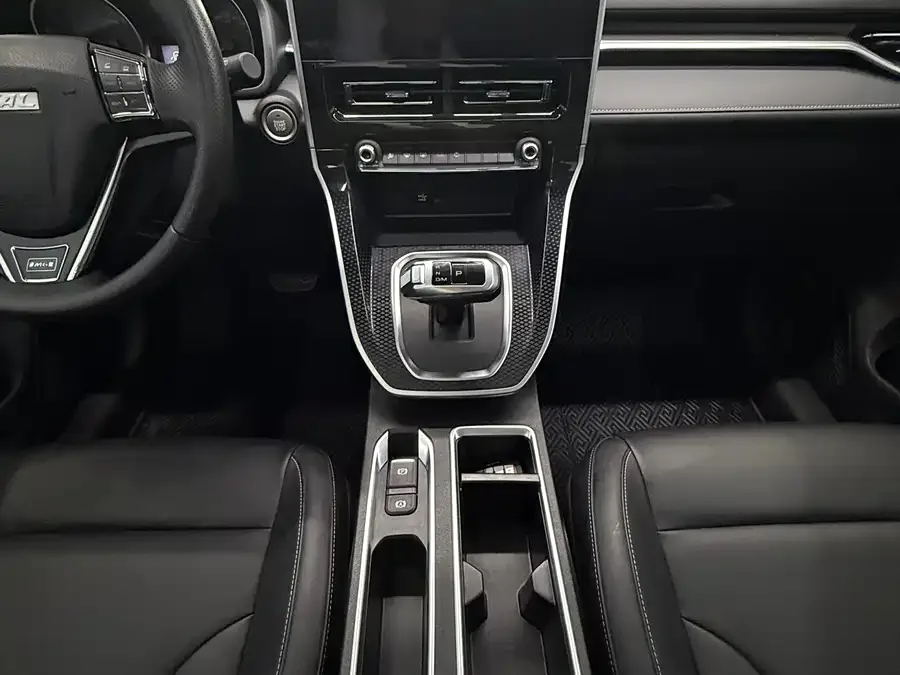 Haval M6 Haval M6 2023 PLUS 1.5T DCT Luxury Smart Connected Edition 2023 — миниатюра 3