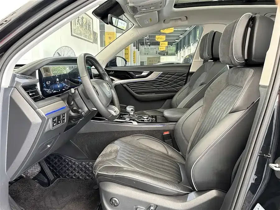 Hongqi HS5 Hongqi HS5 2022 facelift 2.0T Zhilian Qixiang Edition 2023 — миниатюра 4