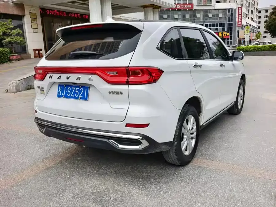Haval M6 Haval M6 2021 PLUS 1.5T DCT Comfort Edition 2022 — миниатюра 4
