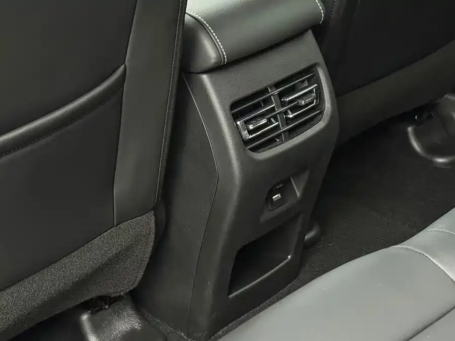 Haval M6 Haval M6 2021 PLUS 1.5T DCT Comfort Edition 2022 — миниатюра 4