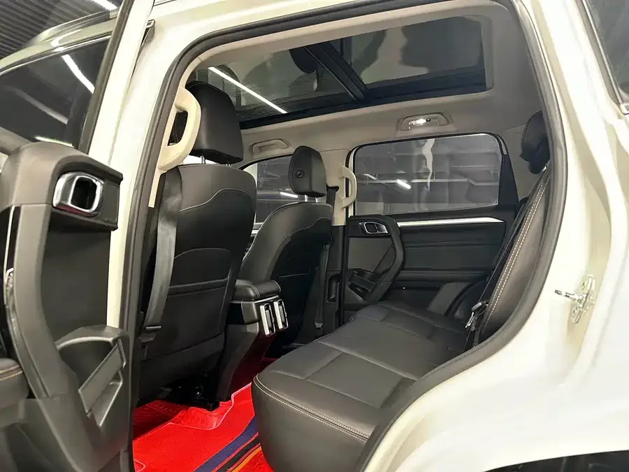 Haval Big dog Haval Big Dog 2021 facelift 2.0T DCT 4WD Roaring Sky Dog Edition 2022 — миниатюра 5