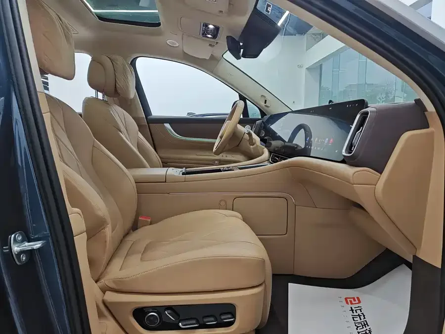 AITO M9 Wenjie M9 2024 Extended Range Ultra Edition 52kWh 5-seater Edition 2024 — миниатюра 3