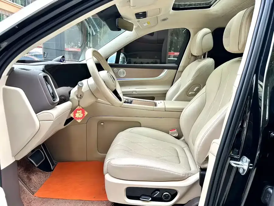 AITO M9 M9 2024 Extended Range Ultra Edition 52kWh 6-seater Edition 2024 — миниатюра 2