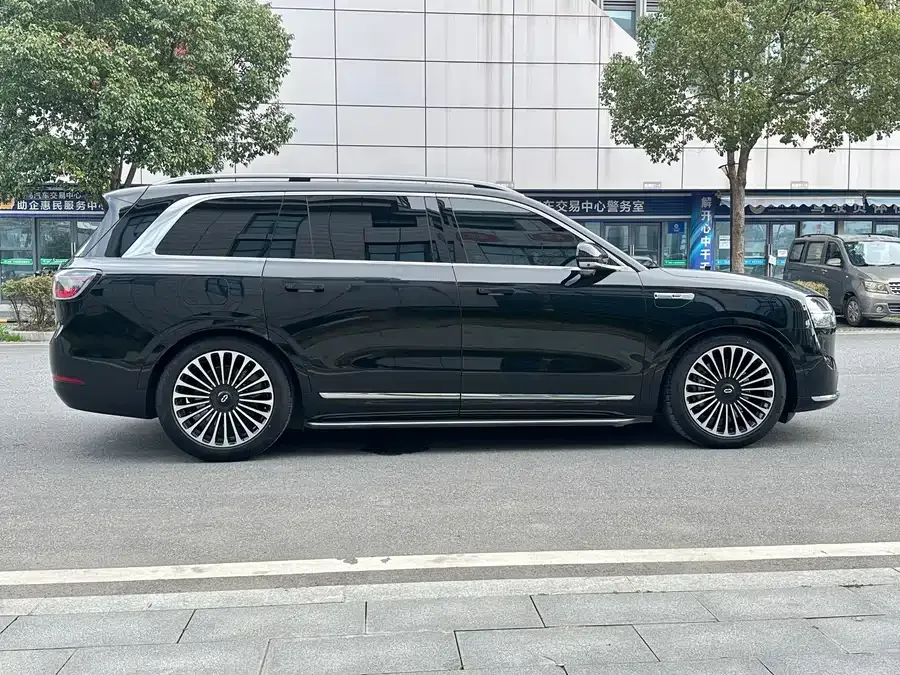 AITO M9 M9 2024 Extended Range Ultra Edition 42kWh 6-seater Edition 2024 — миниатюра 5