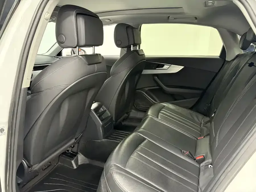 Audi a4 l 2022 40 TFSI Fashion Dynamic Edition 2022 — миниатюра 5