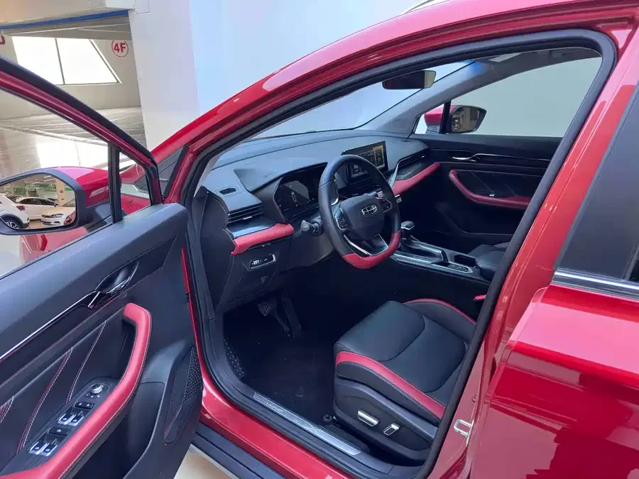 Geely Emgrand S Emgrand S 2021 1.4T CVT Premium Edition 2022 — миниатюра 3