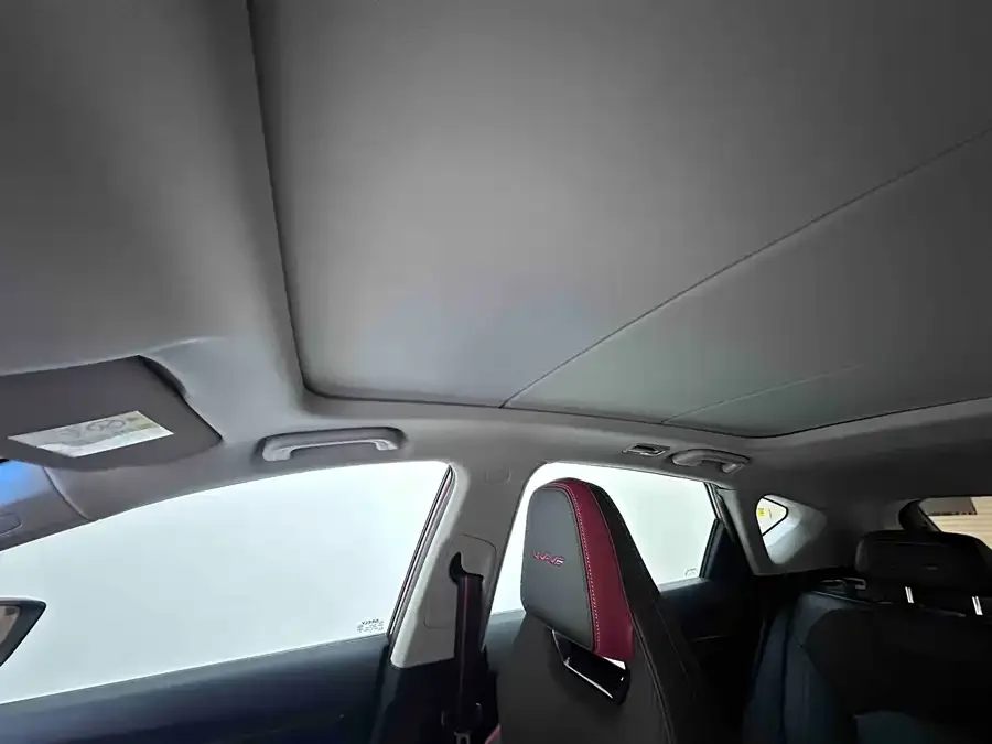 Geely Emgrand S Emgrand S 2021 1.4T CVT Premium Edition 2022 — миниатюра 5