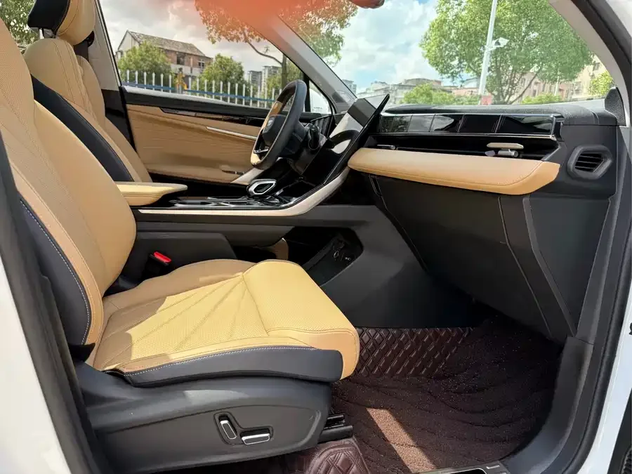 Geely Atlas L Boyue L 2023 2.0TD DCT flagship model 2023 — миниатюра 4