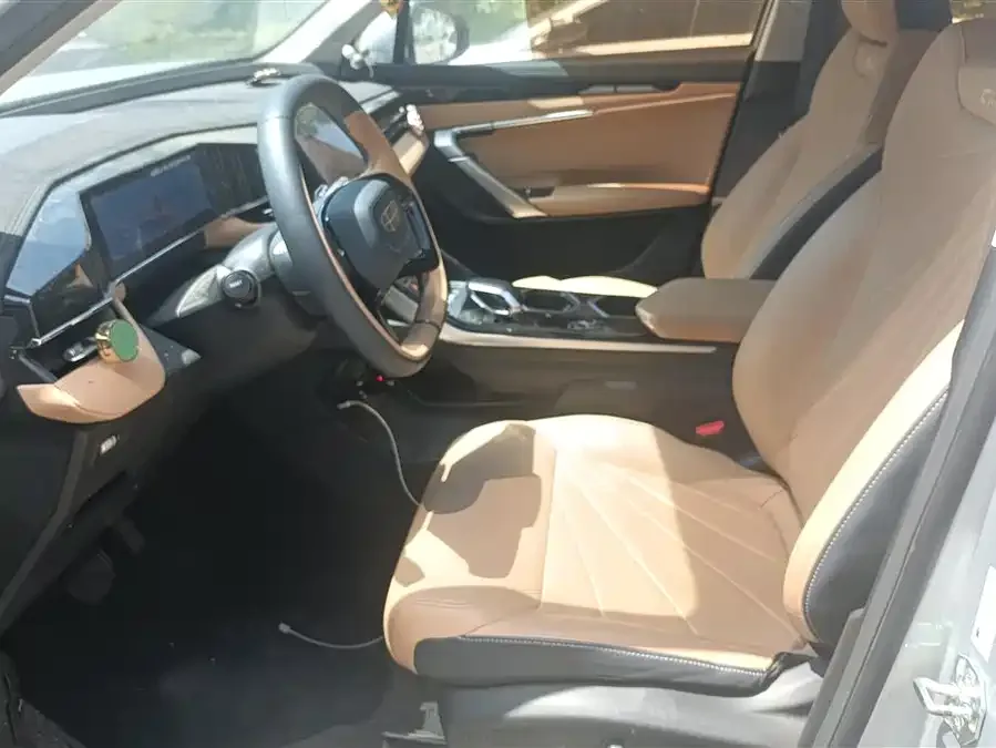 Geely Atlas L Boyue L 2023 1.5TD DCT Premium Edition 2024 — миниатюра 3