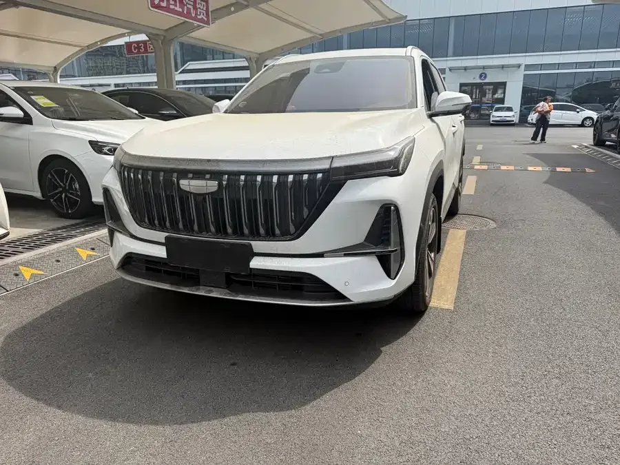 Geely Atlas L 2026