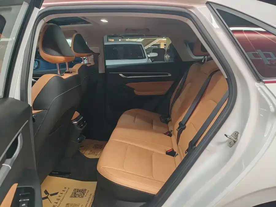 Geely Emgrand Emgrand 2025 4th Generation 1.5L CVT Flagship Model 2024 — миниатюра 3