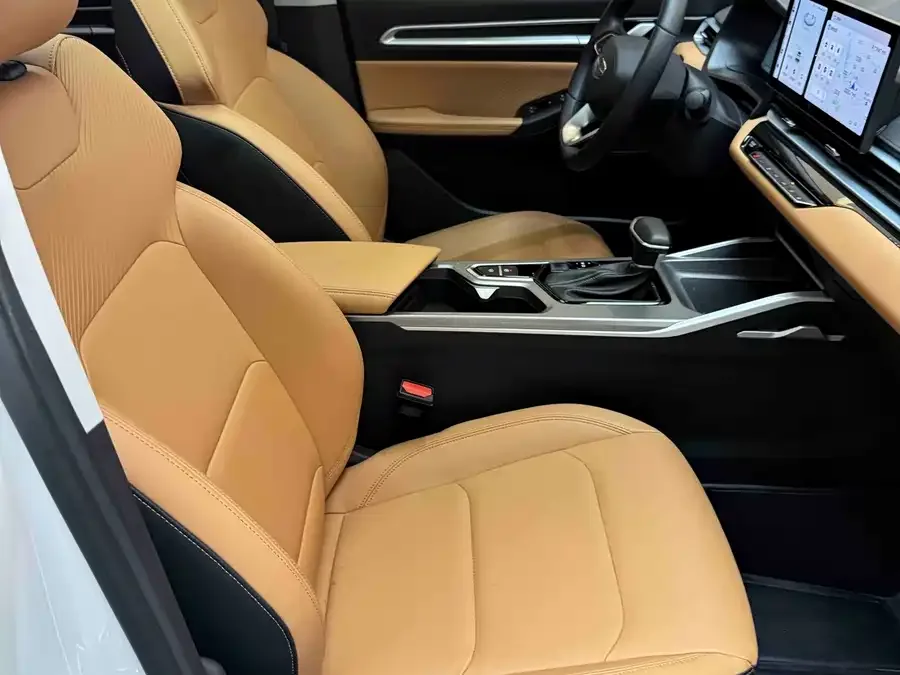 Geely Emgrand Emgrand 2023 4th Generation Champion Edition 1.5L CVT Flagship Model 2024 — миниатюра 3