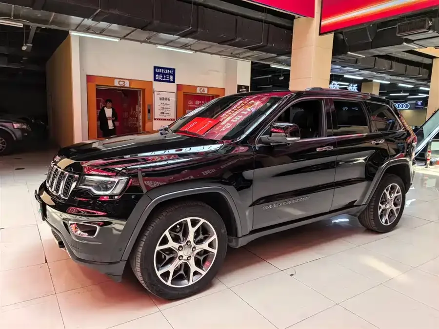Jeep Grand Cherokee 2022