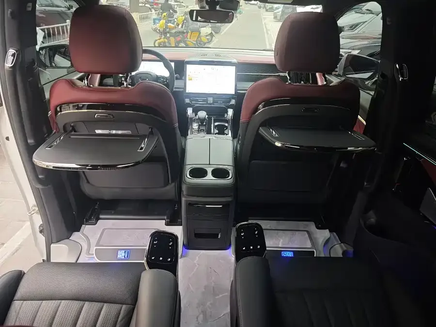 GAC Trumpchi M8 Trumpchi M8 2025 Grandmaster Series Super Hybrid Edition 2025 — миниатюра 3