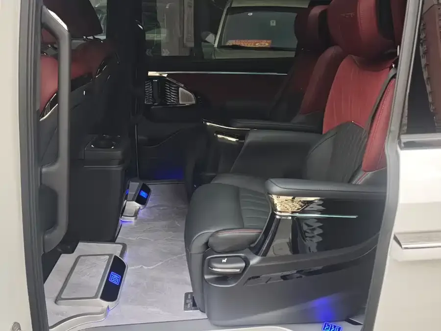 GAC Trumpchi M8 Trumpchi M8 2025 Grandmaster Series Super Hybrid Edition 2025 — миниатюра 5