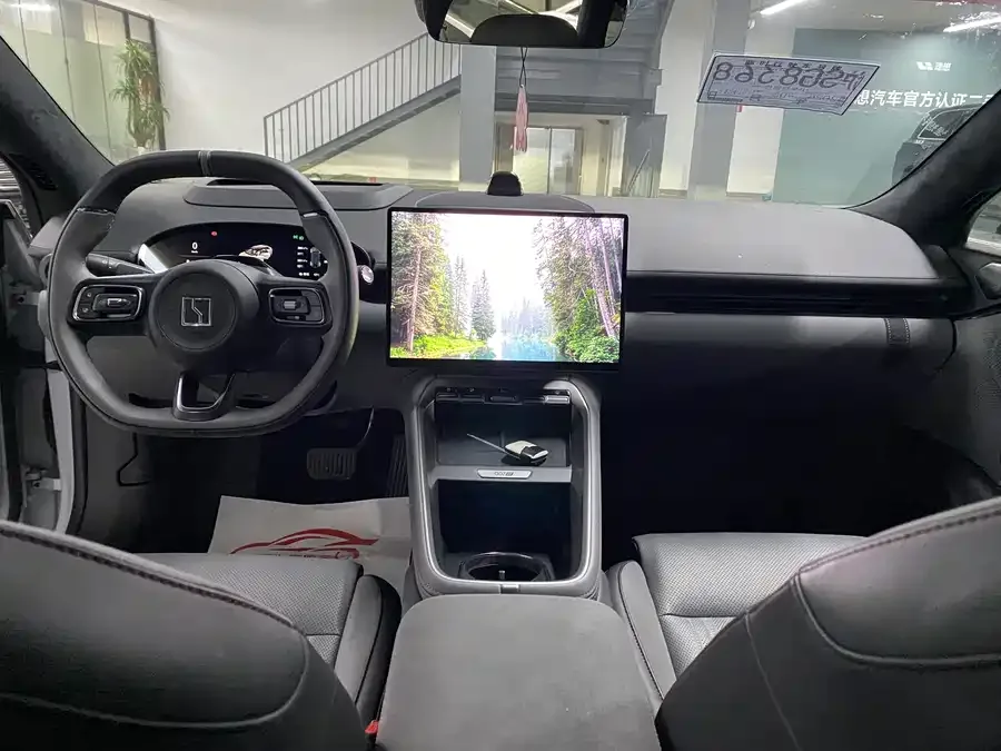 Zeekr 007GT Zeekr 007GT 2025 rear-wheel drive intelligent driving version 75kWh 2025 — миниатюра 4