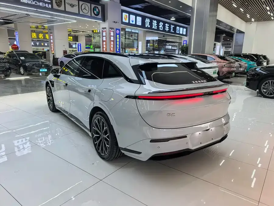 Zeekr 007GT Zeekr 007GT 2025 rear-wheel drive intelligent driving version 75kWh 2026 — миниатюра 4