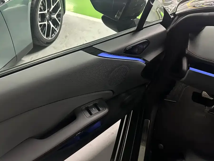 Zeekr 007GT Zeekr 007GT 2025 rear-wheel drive intelligent driving version 75kWh 2025 — миниатюра 3