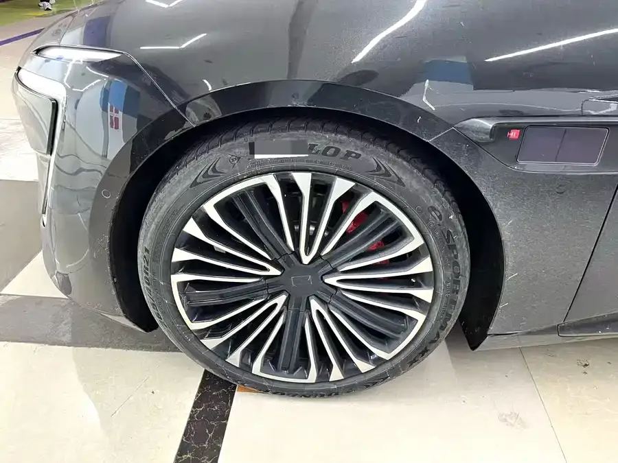 Avatr 12 Avita 12 2024 700 Triple Laser RWD Luxury Edition 2024 — миниатюра 2