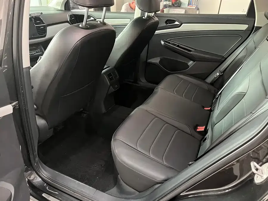 Jetta VS7 Jetta VS7 2022 280TSI Automatic Honor Edition 2022 — миниатюра 5