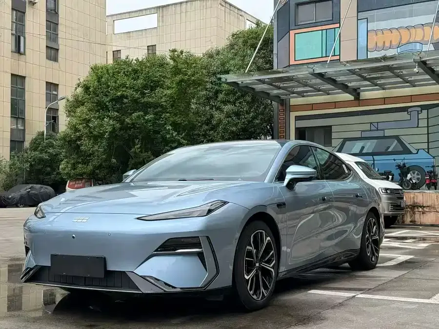 Geely Galaxy E8 2025