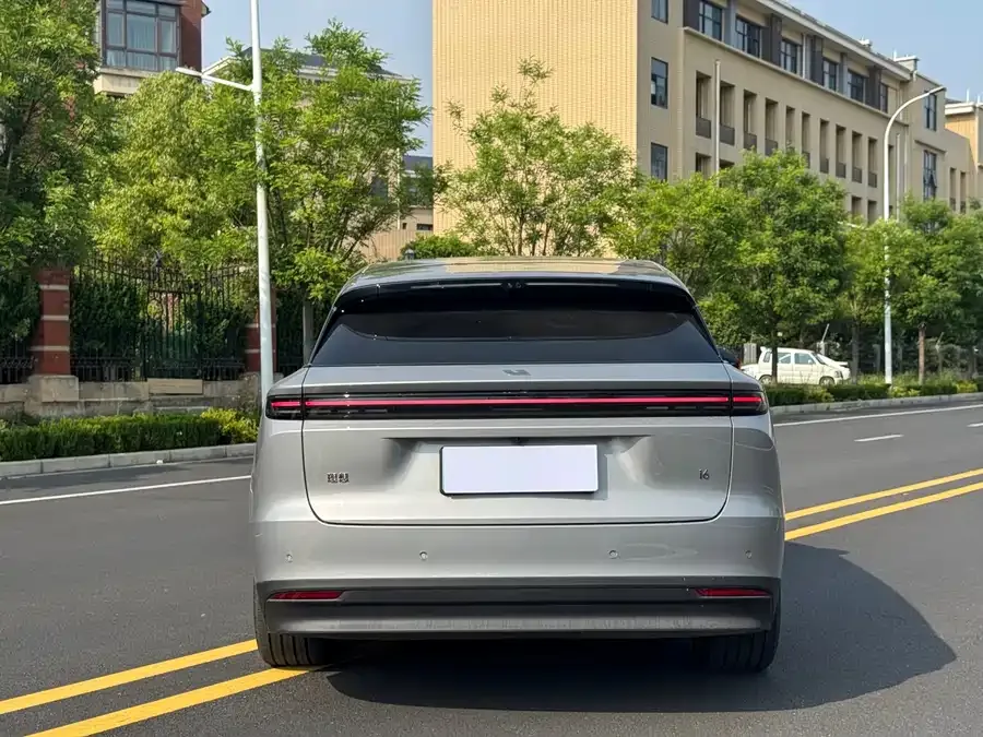 Li Auto i6 Li Auto i6 2025 AWD Standard Edition 2026 — миниатюра 5