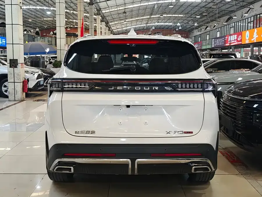 Jetour X70 Plus Jetour X70 PLUS 2025 1.5T Luxury Edition 7-seater 2025 — миниатюра 2