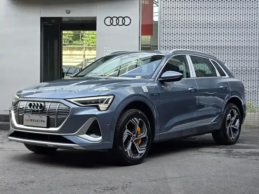 Audi e-tron 2026