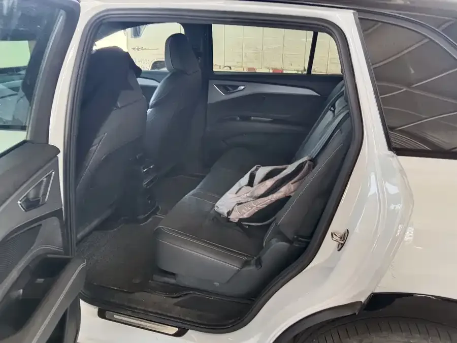 Audi Q5 e-tron 2023 40 e-tron Starry Mecha Suit 2023 — миниатюра 4