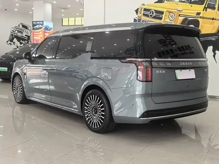 Zeekr 009 Zeekr 009 2024 seven-seat aisle version 108kWh 2024 — миниатюра 4