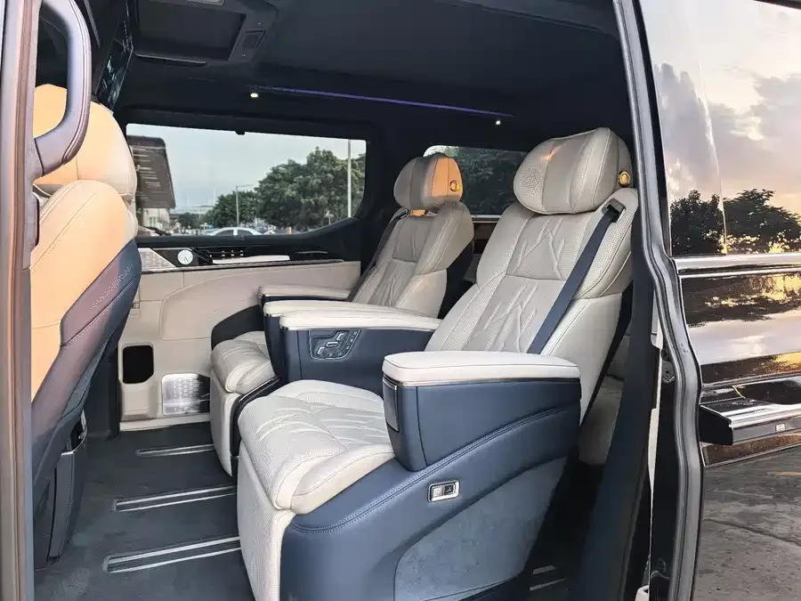 Zeekr 009 Zeekr 009 2024 seven-seat aisle version four-wheel drive 108kWh 2025 — миниатюра 2