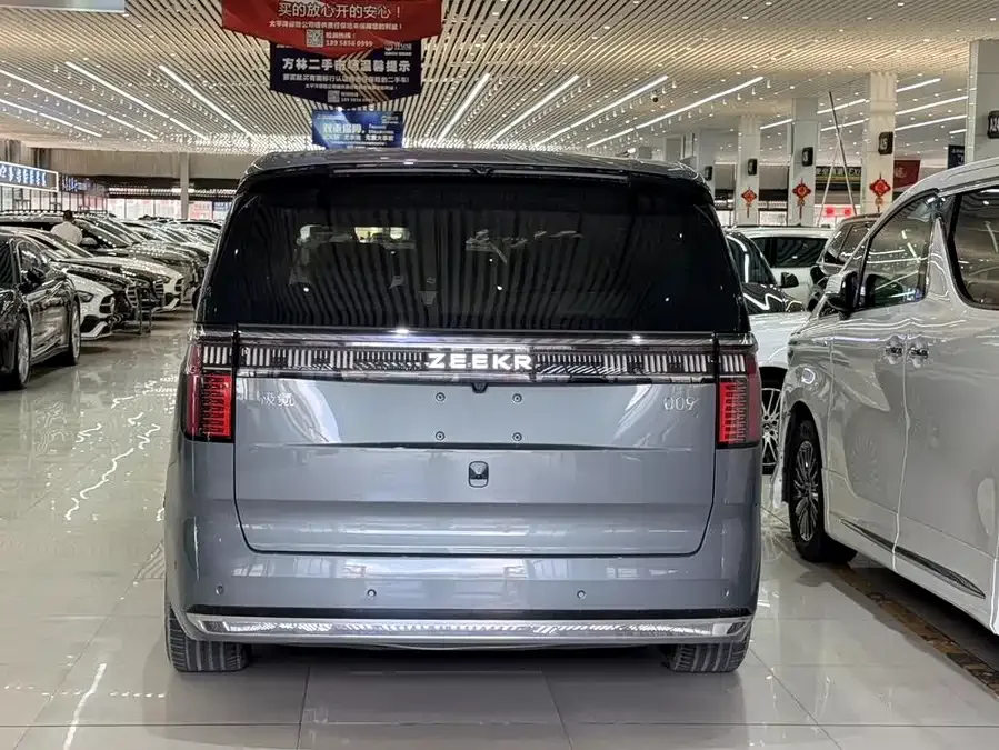 Zeekr 009 Zeekr 009 2024 seven-seat aisle version four-wheel drive 108kWh 2025 — миниатюра 2