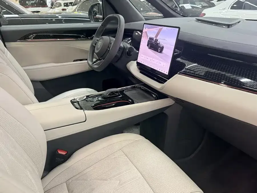 Zeekr 009 Zeekr 009 2024 seven-seat aisle version four-wheel drive 108kWh 2025 — миниатюра 3
