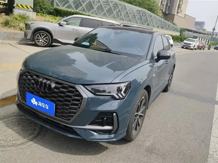 Audi Q3 SPORTBACK 2024