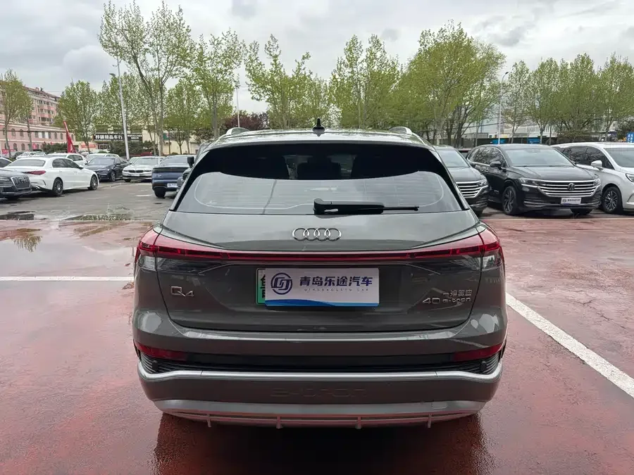 Audi Q4 e-tron 2023 40 e-tron Creative Edition 2023 — миниатюра 2